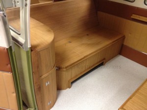 Splitscreen_camper_interior