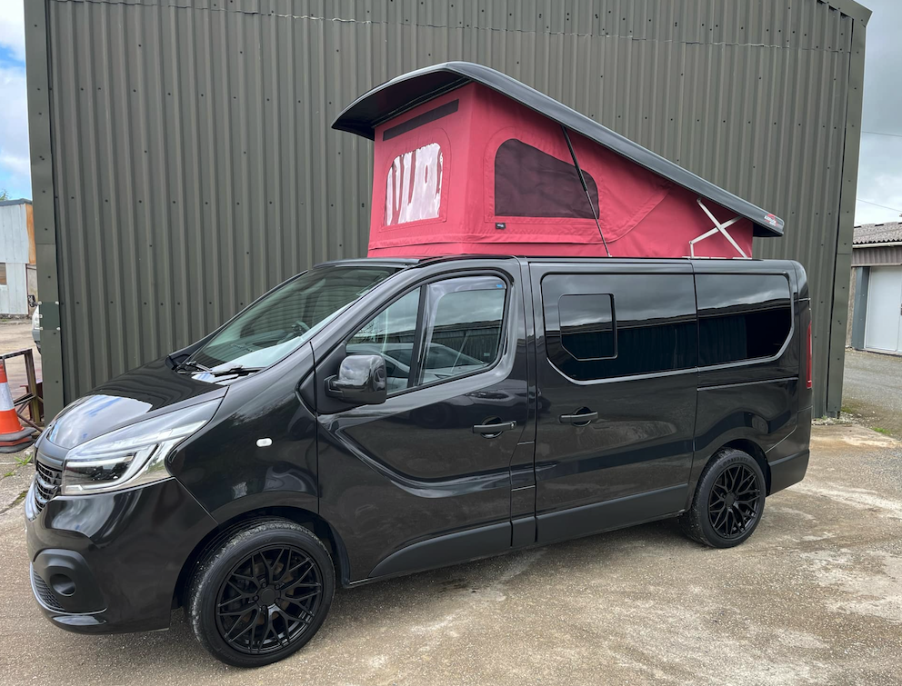 Renault Trafic Kustom Interiors camper black rant with red roof elevated